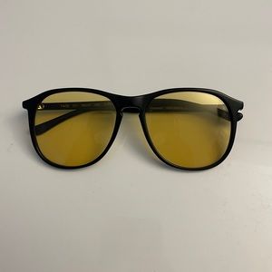 Illesteva Taos black sunglasses with yellow lens
